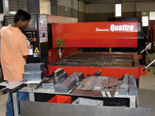 Quattroɂ郌[UH