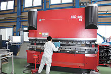 HDS-1303NTで小物曲げ作業