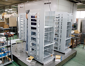画像：3社協業で大型検査装置のOEM供給に対応