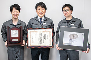画像：随所に工夫を凝らしたシンプルな構造で「傘」のスムーズな開閉動作を再現