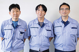 画像：日本とベトナムの2拠点体制を生かし、臨床検査機器部品を生産