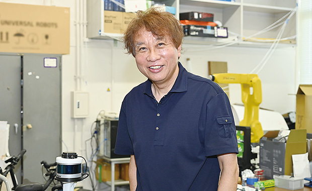 画像：医療の現場で望まれている「痛みが少ない注射針」の開発を目指す