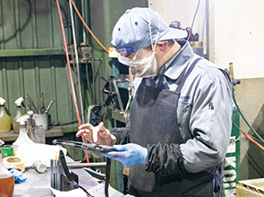 画像：輸送機器・建設機械・建築の3本柱 ― 顧客第一で差別化を推進