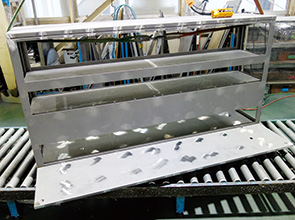 画像：シンナー洗浄からの切り替えで、生産効率や作業環境、製品の品質が向上