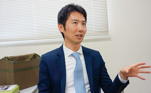 画像：ランダム配向した炭素繊維チップの変形メカニズム解析に関する研究