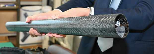 画像：ランダム配向した炭素繊維チップの変形メカニズム解析に関する研究