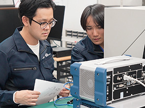 画像：第三者承継をきっかけに板金企業と宇宙スタートアップが「共創」