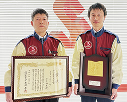 画像：微細化の限界に挑んだコネクタソケット端子 ― 経営理念「不への挑戦」を体現